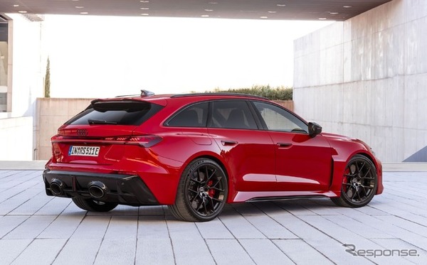 アウディRS 5 アバント新型