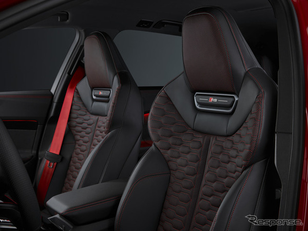 アウディRS 5 アバント新型
