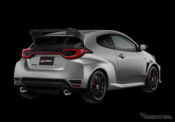 トヨタ GRヤリス RZ“High performance” + Aero performance package（プレシャスメタル）