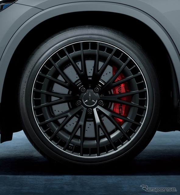 メルセデスAMG GLC 43 4MATIC の「エディション ナイトカーボン」