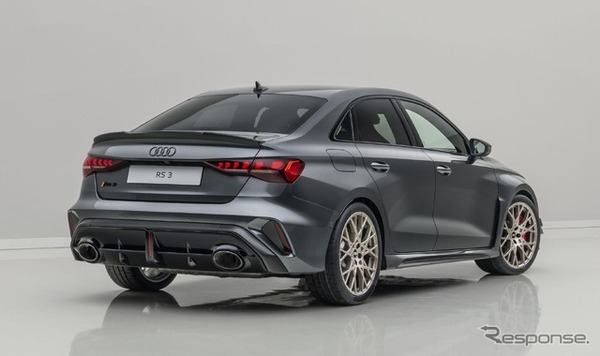 アウディRS 3 competition limited