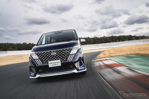 日産『セレナ AUTECH SPORTS SPEC』