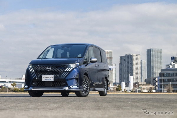日産『セレナ AUTECH SPORTS SPEC』