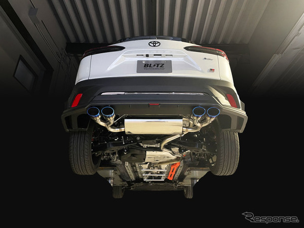 ブリッツ ニュルスペック・カスタムエディション チタンカラーテールセット（VSR）　トヨタ・カローラクロスハイブリッド GRスポーツ（MXGH15）装着例