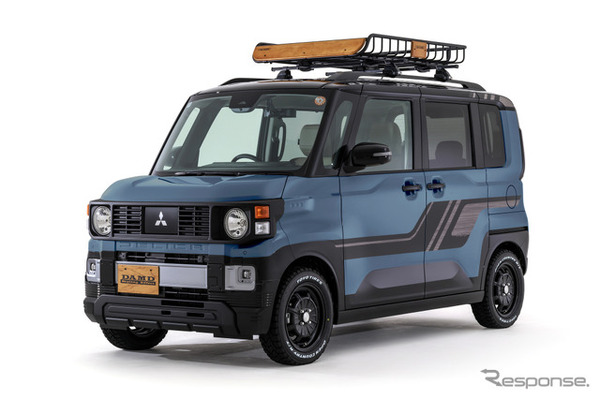 「DAMD DELICA MINI DALI」デニムブルーパール・ブラックマイカ