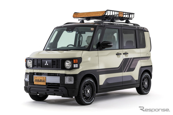 「DAMD DELICA MINI DALI」ナチュラルアイボリーメタリック・ブラックマイカ