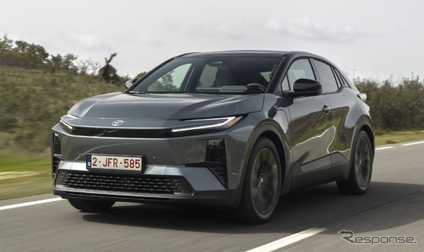トヨタ『C-HR+』