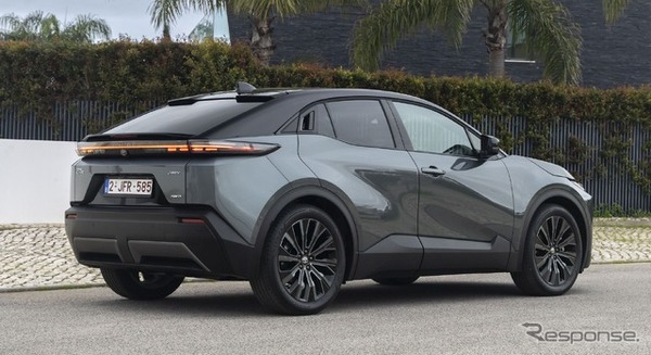 トヨタ『C-HR+』