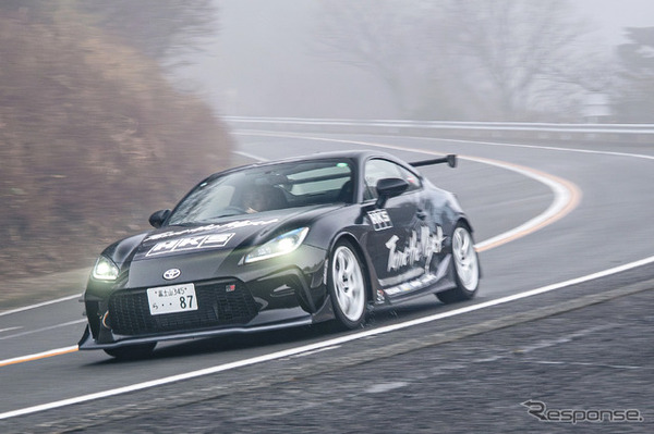 トヨタ GR86【HKS】
