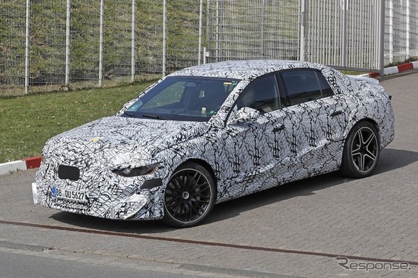 メルセデスAMG EクラスEQ プロトタイプ　