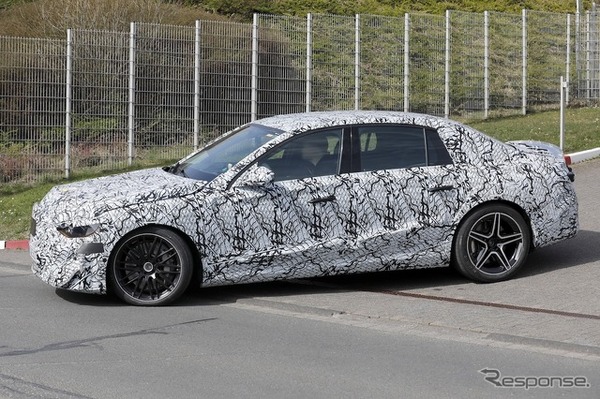 メルセデスAMG EクラスEQ プロトタイプ　