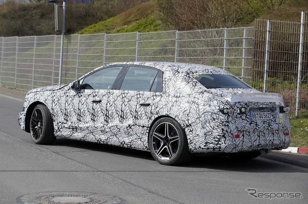 メルセデスAMG EクラスEQ プロトタイプ　