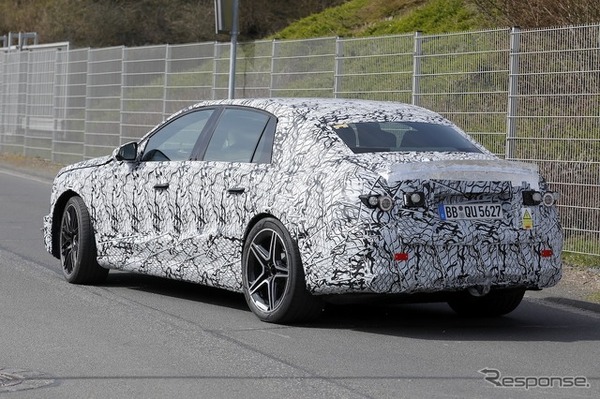 メルセデスAMG EクラスEQ プロトタイプ　