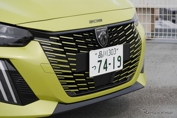 プジョー 208 GTハイブリッド