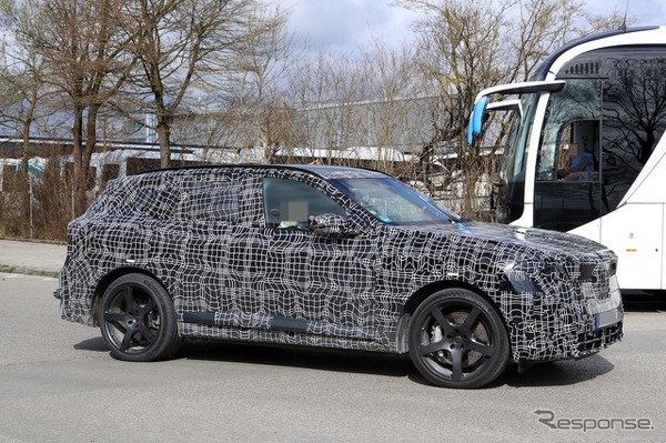 BMW iX5 M70 新型のプロトタイプ