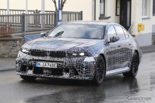 BMW M5改良新型のプロトタイプ