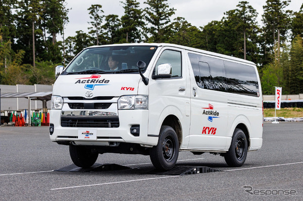 KYB「ActRide」