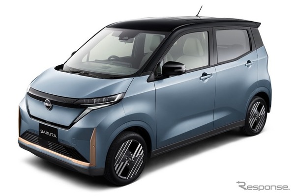 日産サクラ改良新型：Gグレード、ソルベブルー・ブラック