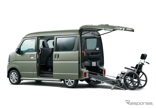スズキ エブリイワゴン 車いす移動車