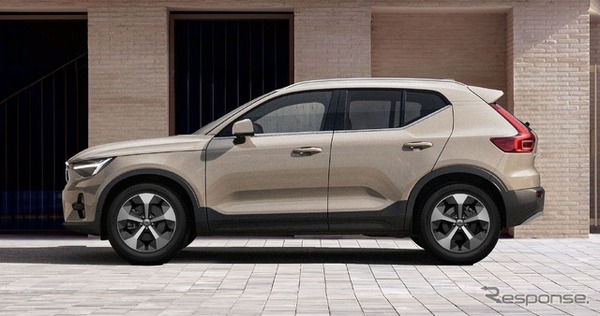 ボルボ XC40 Ultra B4 AWD Selection