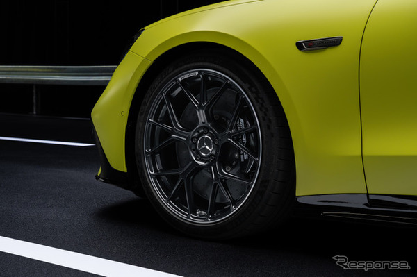 メルセデスAMG GT 4ドアクーペ新型