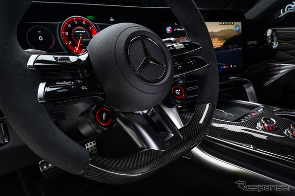 メルセデスAMG GT 4ドアクーペ新型