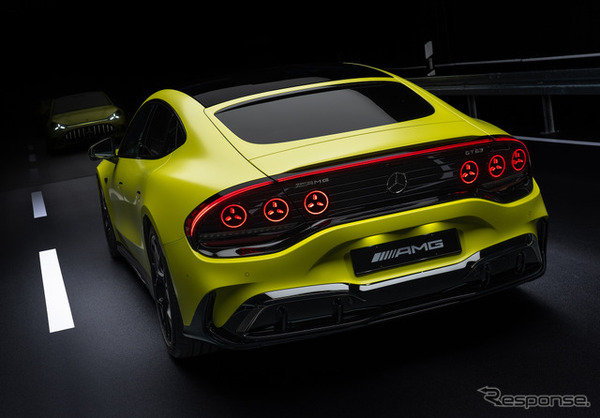 メルセデスAMG GT 4ドアクーペ新型