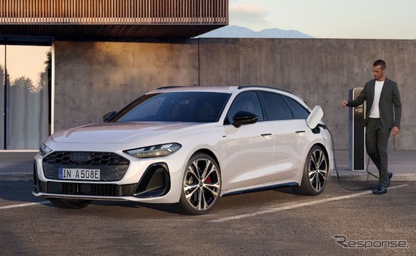 アウディ A5 アバントTFSI e-hybrid quattro S line