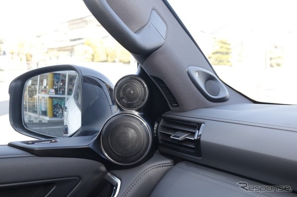 フロントスピーカーにはモレルのイレイトカーボンPRO 63Aをチョイス。中高域スピーカーはドア上部にまとめる。