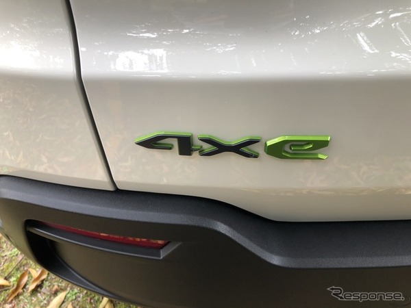 ジープ アベンジャー4xe Hybrid Upland