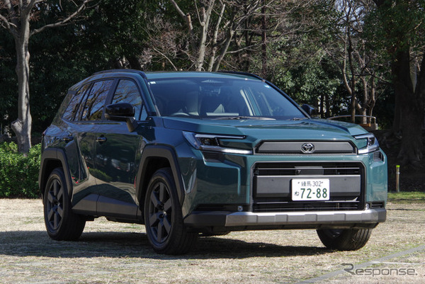 トヨタ RAV4 アドベンチャー ハイブリッド