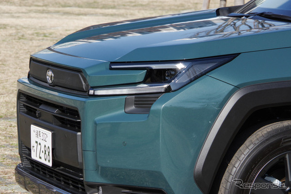 トヨタ RAV4 アドベンチャー ハイブリッド