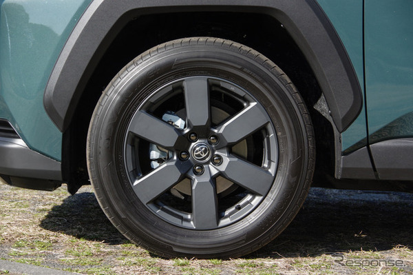 トヨタ RAV4 アドベンチャー ハイブリッド