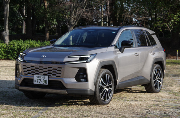 トヨタ RAV4 Z ハイブリッド
