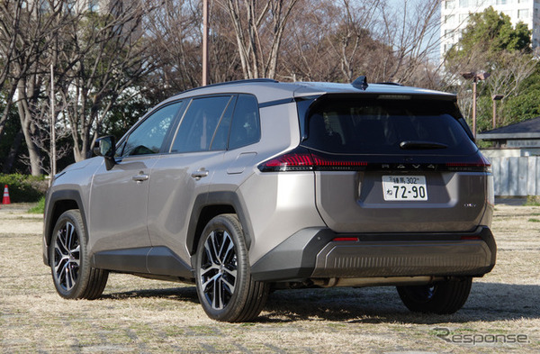 トヨタ RAV4 Z ハイブリッド