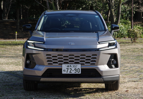 トヨタ RAV4 Z ハイブリッド