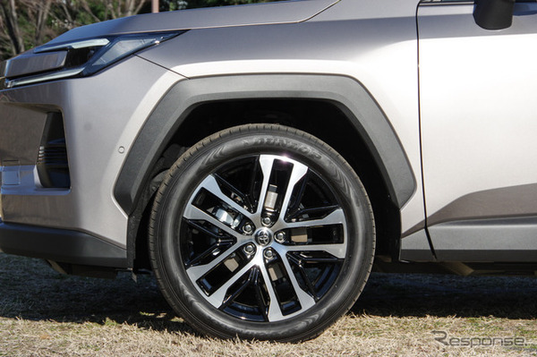 トヨタ RAV4 Z ハイブリッド
