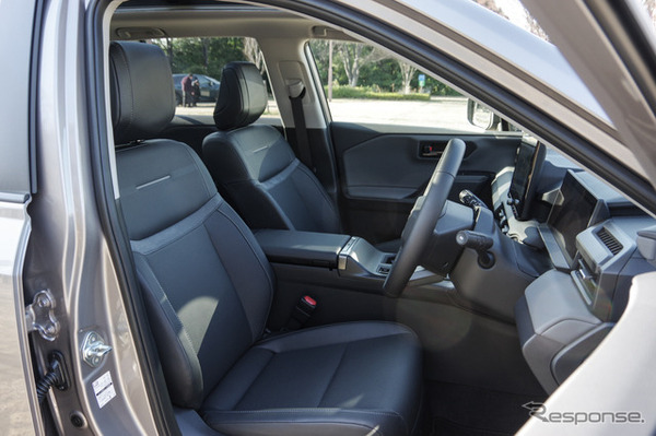 トヨタ RAV4 Z ハイブリッド