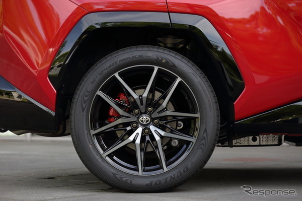 トヨタ RAV4 PHEV GRスポーツ