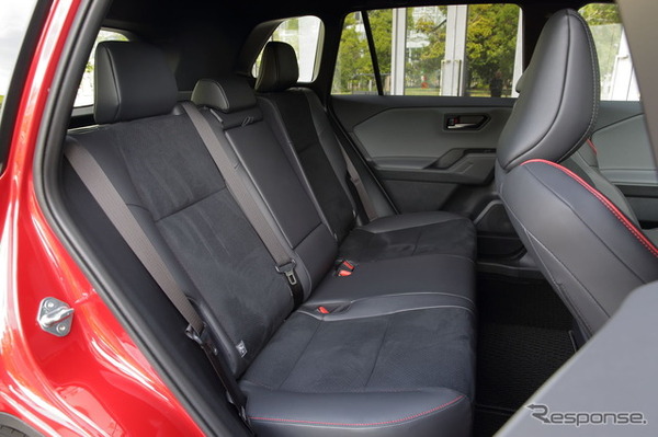 トヨタ RAV4 PHEV GRスポーツ