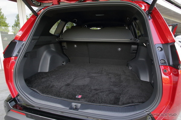 トヨタ RAV4 PHEV GRスポーツ