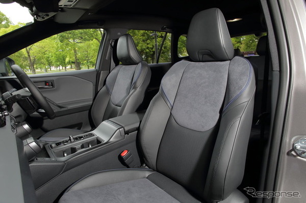 トヨタ RAV4 PHEV Zグレード