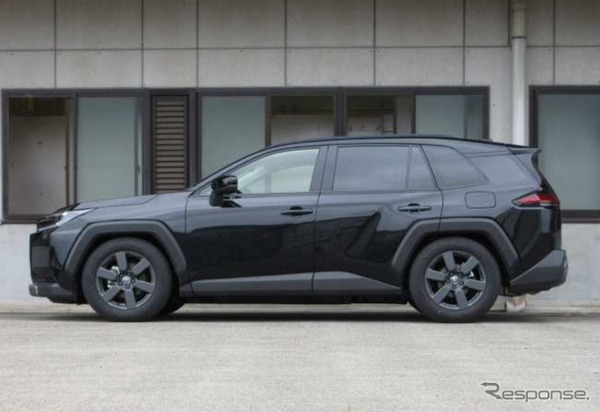 サステックプロCR　RAV4装着例（最下部車高：フロント 55mmダウン / リア 54mmダウン）