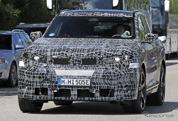 BMW iX5M 市販型のプロトタイプ