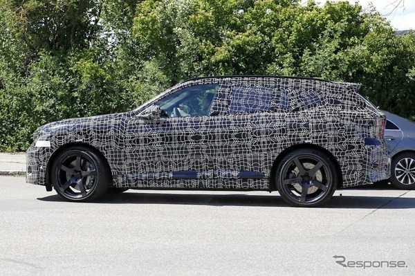 BMW iX5M 市販型のプロトタイプ