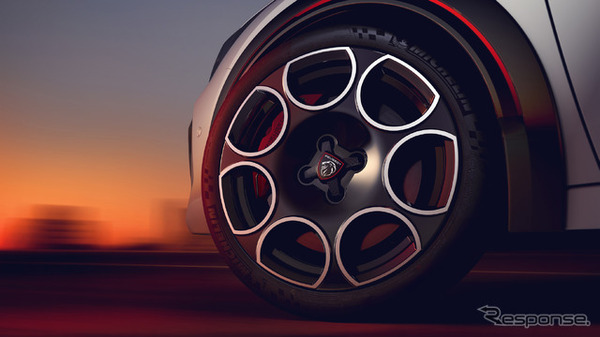 プジョー『E-208 GTi』