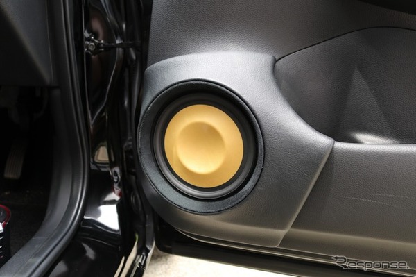 フィットの純正スピーカーがここまで変わる！ DSPアンプで知ったカーオーディオの奥深さ［car audio newcomer］by custom & car Audio PARADA　前編