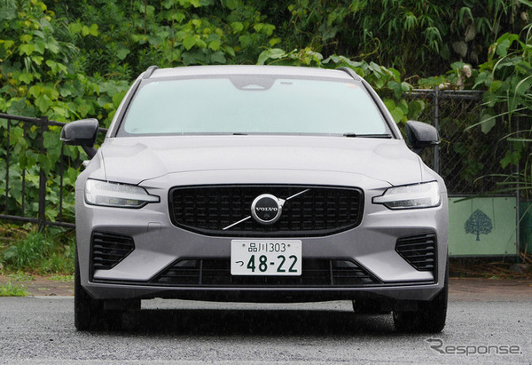 ボルボ V60 PHEV