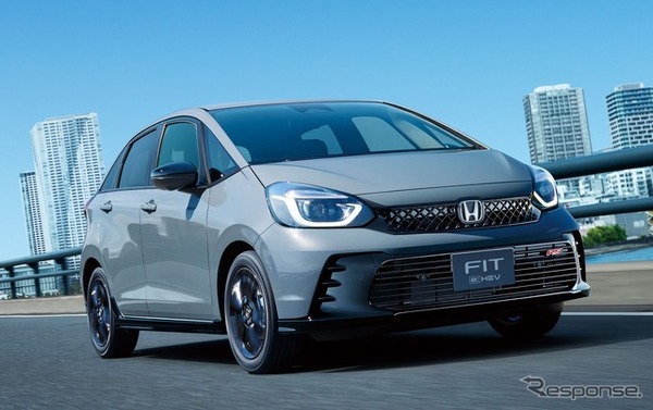ホンダ『フィット』改良新型の「RS」