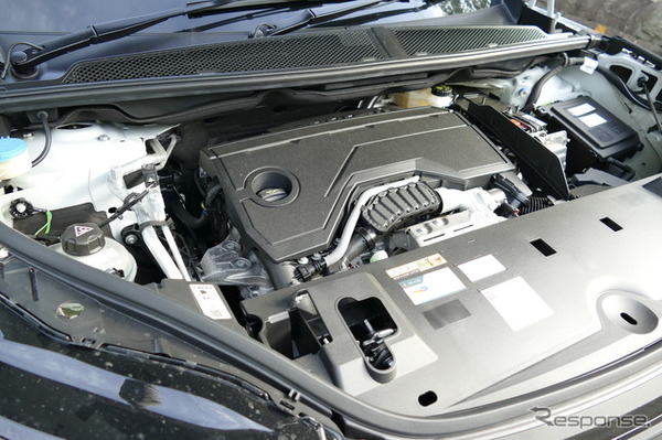 プジョー5008 GT HYBRID アルカンターラパッケージ
